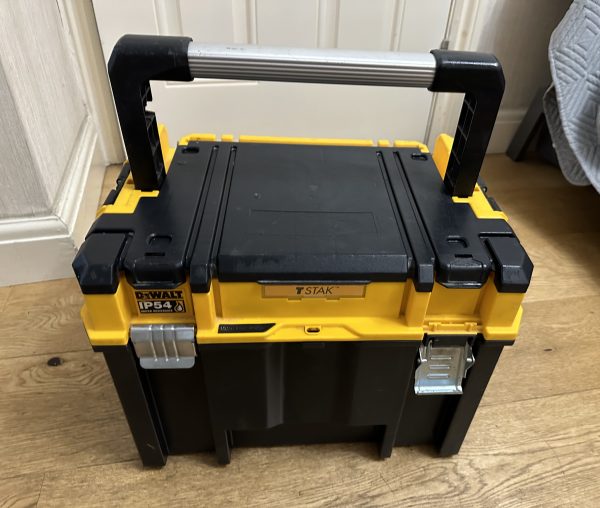 Ящик Dewalt