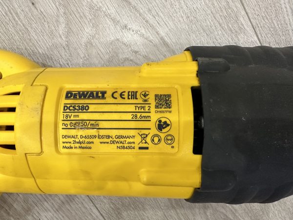 Сабельна пила Dewalt DCS380 - Зображення 3