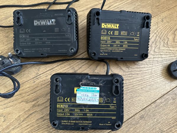 Зарядне Dewalt - Зображення 2